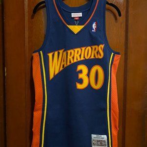 Small 2009-10 Steph Curry #30 Warriors Mitchell & Ness Jersey